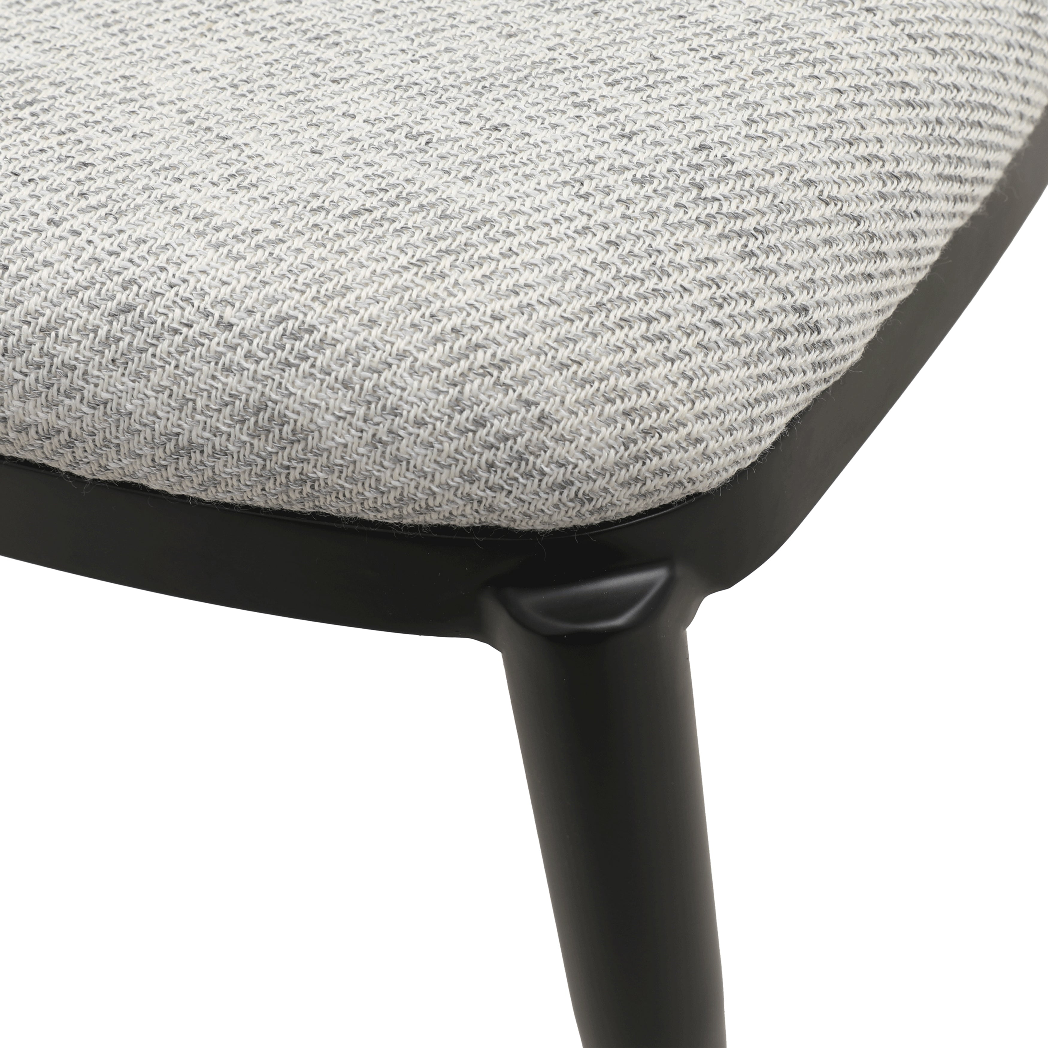 Ezra Chair
